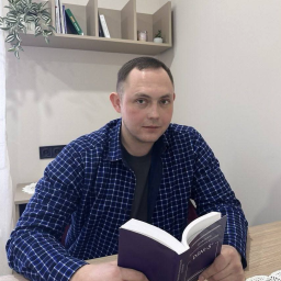 Онлайн консультація психіатра Валерія Шума в Ментал Гід. Професійна допомога та підтримка. Записатися.
